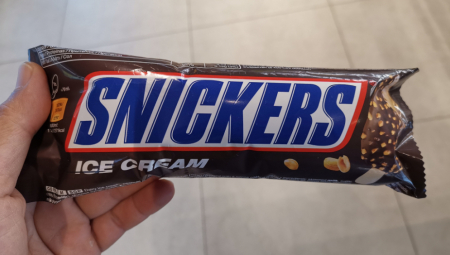 NISU BEZBEDNI ZA UPOTREBU Povlače se Snikers, Tviks i jedan sladoled sa tržišta Srbije