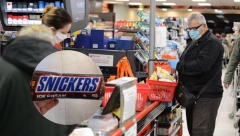 VEOMA OPASNA Sve o kancerogenoj supstanci zbog koje su povučeni Snikers i Tviks sladoledi