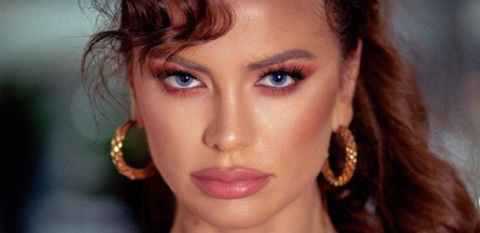 MILICA PAVLOVIĆ ZAPALILA MREŽE! Se*si senjorita se slikala u kupaćem provokativno i digla temperaturu (FOTO)