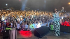 DRAGANA MIRKOVIĆ SPREMA SPEKTAKL U KRAGUJEVCU Koncert će imati i plemenitu svrhu!