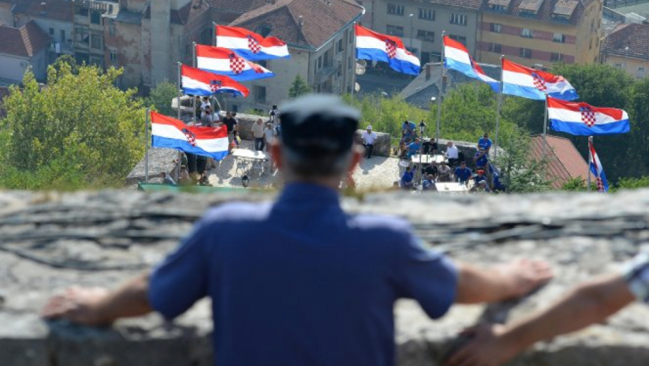 HRVATI JEDINI NAROD KOJI SLAVI GENOCID I ETNIČKO ČIŠĆENJE! U Kninu danas "svečano" obeležavanje 26 godina od zločinačke "Oluje"