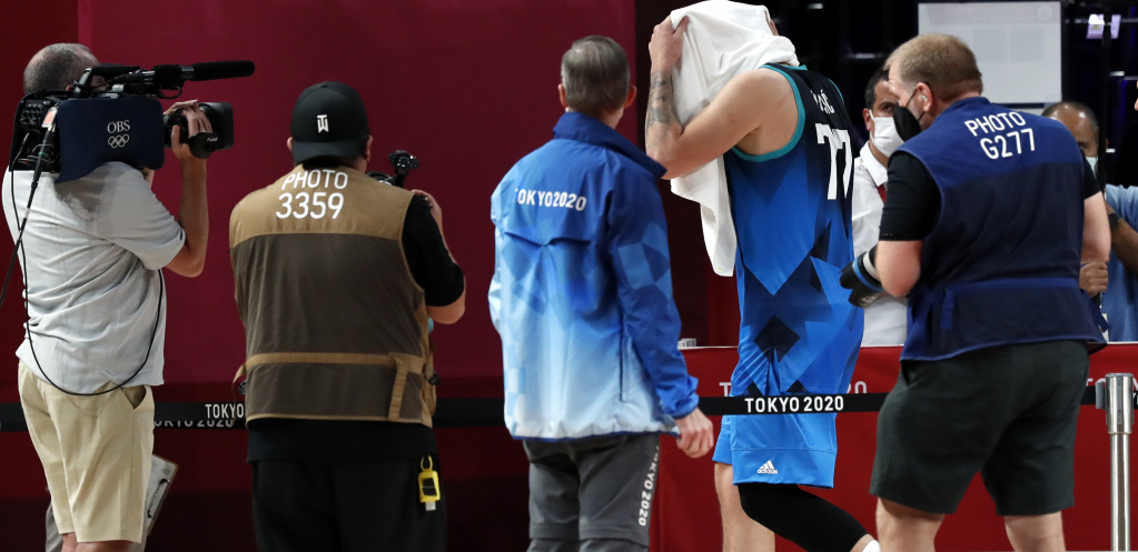 DONČIĆ UDARIO NA NAJVIŠU INSTANCU! Slovenac pobesneo nakon poraza u polufinalu!
