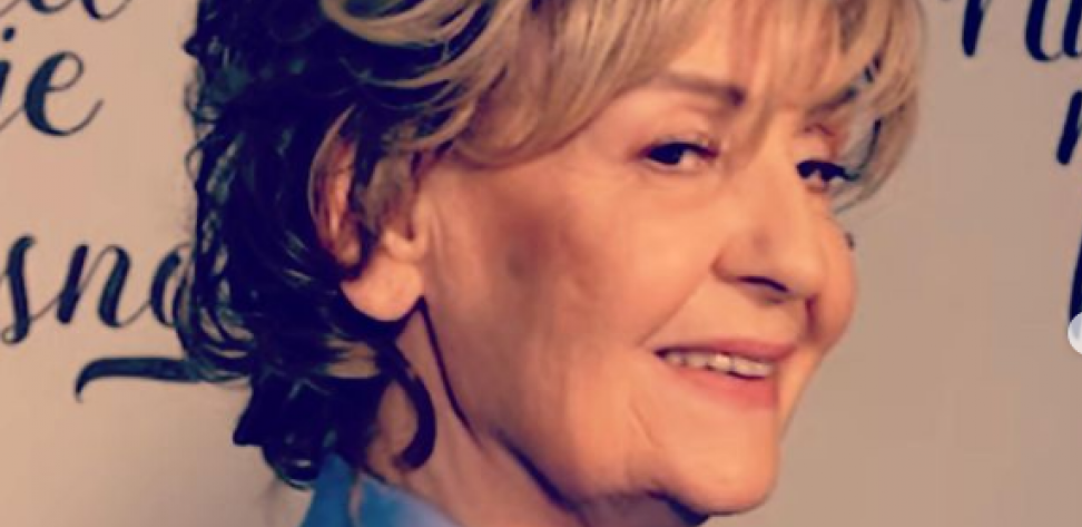 GOLO*UZU SAM JE IZBACILA NAPOLJE! Lepa Lukić zatekla muža s ljubavnicom pa je urnisala!