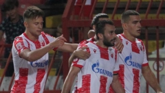 ŽELE GA CRNO-BELI! Zvezda ne želi da izgubi desnog beka, sprema se ugovor!