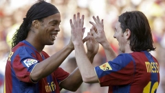 GDE JE STADOH, TI PRODUŽI Ronaldinjov sin potpisao za Barselonu