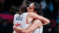 VELIČANSTVENO! Jelena Bruks dobila mural (FOTO)