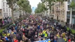 NAROD SE POBUNIO Hiljade ljude demonstrira u Berlinu protiv anti kovid