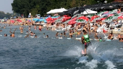 OVO SU NAJLEPŠA KUPALIŠTA U BEOGRADU Divlje plaže i netaknuta priroda idealni za beg od vrućine, ovde je odmor zagarantovan