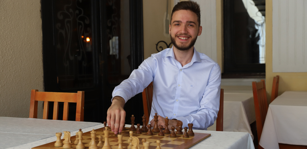 POČELO EVROPSKO PRVENSTVO ZA MUŠKARCE U REJKJAVIKU Uspešan start naših igrača, neki favoriti su već iznenađeni