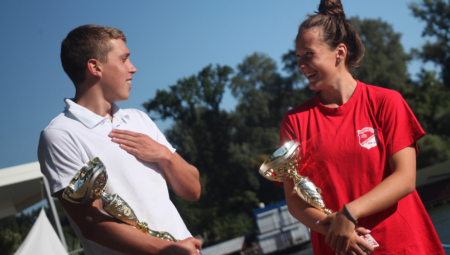 TAMAŠ FARKAŠ I MARIJA STANIĆ ODNELI POBEDE U NAJIZAZOVNIJOJ TRCI Završen jubilarni 5. međunarodni Beogradski plivački maraton "Ada Međica"