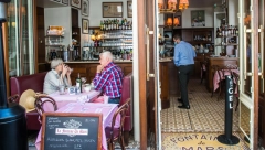 VAKCINISANI ENGLEZI HRLE KA FRANCUSKOJ Bez karantina za imunizovane