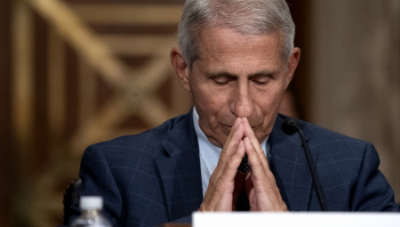 "NEŠTO STRAŠNO SE DEŠAVA!" Najnovije upozorenje epidemiologa Faučija