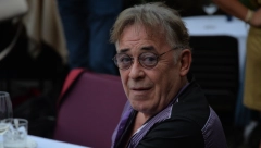 RASKRINKANA AFERA MIME KARADŽIĆA I 35 GODINA MLAĐE KOLEGINICE Pokušali da sakriju od svih, evo gde su se zapravio upoznali! (FOTO)