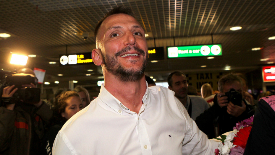 OPOZICIJA NE ZNA GDE BIJE Cvjetićanin demantovao Ikodinovićeve laži, istinom mu brutalno zapušio usta