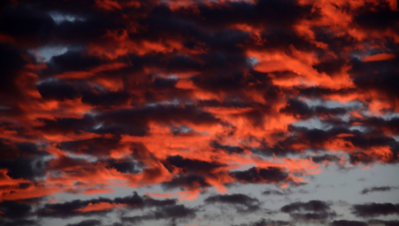 STIŽU GRAD I GRMLJAVINA! Hitno upozorenje RHMZ-a, evo kada počinju pljuskovi!