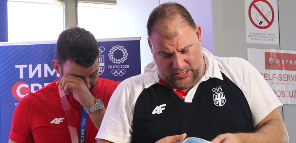 "DELFINI" OSTALI BEZ SELEKTORA Dejan Savić podneo ostavku