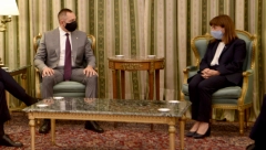 Ministar Vulin predsednici Grčke preneo izraze solidarnosti  predsednika Srbije Vučića