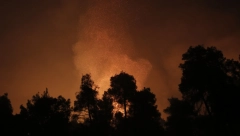 POŽARI NE JENJAVAJU U Kaliforniji gorelo na desetine kuća