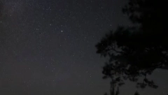 ČEKA NAS MAGIČNA NOĆ Pogledajte nebo, očekuje nas kiša meteora
