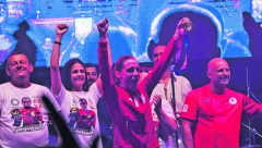 ZEMLJOTRES Aranđelovac goreo,  trubači za Jovanu! (FOTO)