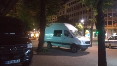 JAKE POLICIJSKE SNAGE U MAKEDONSKOJ ULICI Niko ne zna šta se dešava, kombi forenzike prisutan tu nekoliko sati