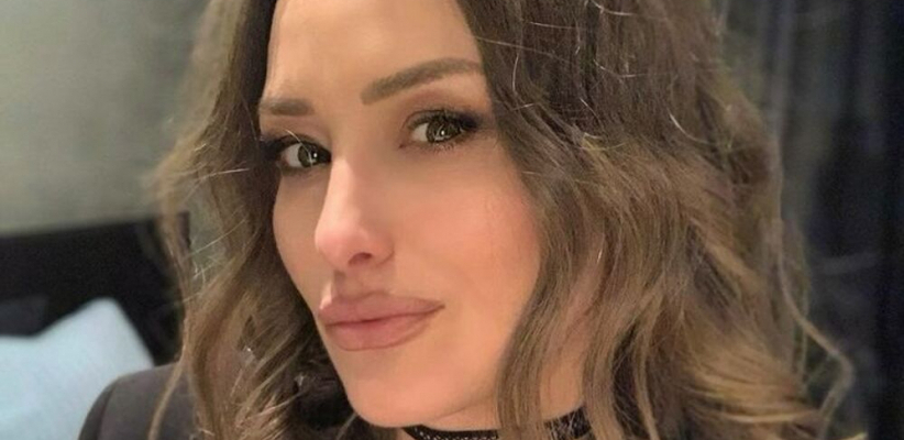 NAJVEĆE FOLK ZVEZDE NAZVALA SELJANOM! Žena poznatog fudbalera se nakon skandala pere i pokušava da obmane javnost još gorim rečima! (FOTO)