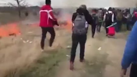 MIGRANTI PALE GRČKU Šokantni  snimci uznemirili javnost (VIDEO)