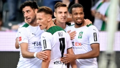 POČELA BUNDESLIGA Šampion Bajern samo do boda (VIDEO)
