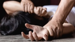 LAŽNOM UČITELJU PEVANJA NAŠLI SLIKE NAGE DECE Sumnjiči se da je obljubio dve devojčice u Zaječaru, optužnica vraćena na dopunsku istragu