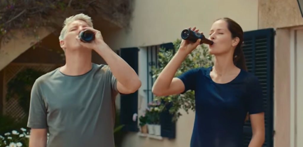 ANA IVANOVIĆ UDARILA PO PIVU! Srpsku teniserku do sada nikada nismo videli u ovakvom izdanju! (VIDEO)