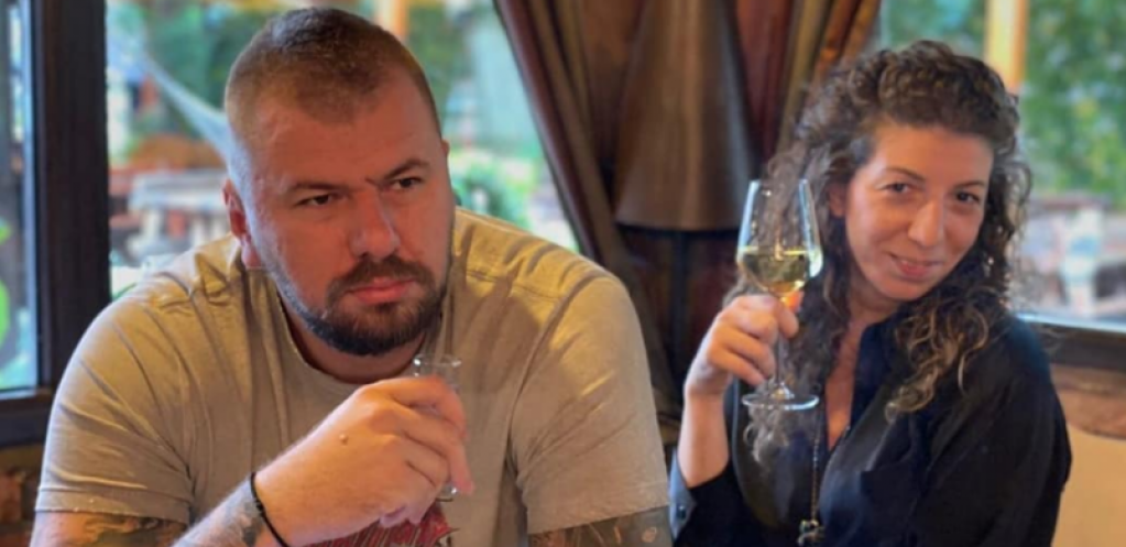 JANJUŠ SE POMIRIO SA ŽENOM PA OBJAVIO FOTKU S NJOM I ĆERKOM Volim vas!