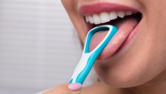 SIMPTOMI VISOKOG HOLESTEROLA VIDE SE NA JEZIKU Dve promene ukazuju da ste u opasnosti, dobro pogledajte