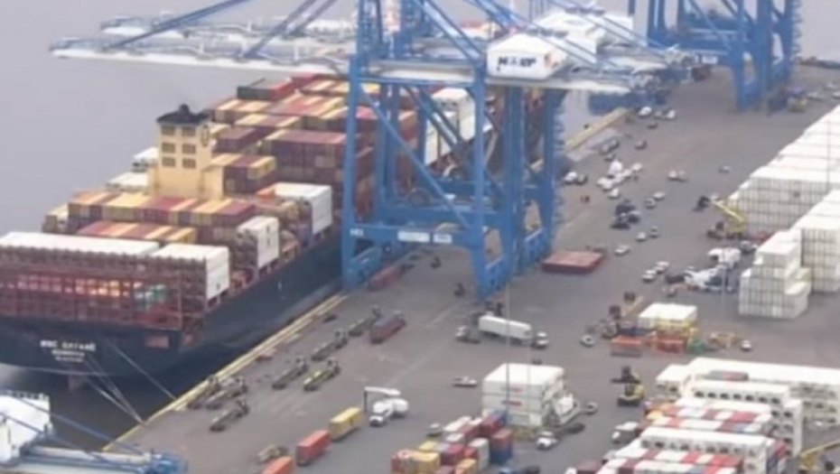 PRETI NESTAŠICA ROBE IZ KINE! Zatvorena luka Ningbo-Žaušan sa koje se roba šalje u Evropu i Ameriku!