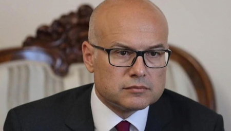 OŠTRA REAKCIJA VUČEVIĆA NA SRAMNU NASLOVNU STRANU HRVATSKOG MAGAZINA: Još jedna potvrda da su naši susedi zatrovani mržnjom