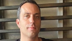 BILO JEDNOM U BEOGRADU Aleksandar napisao knjigu o svom ocu Mandi!