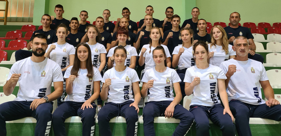 KROZ RUŽU VETROVA DO NOVIH MEDALJA Boks reprezentativci se pripremaju na Zlatiboru