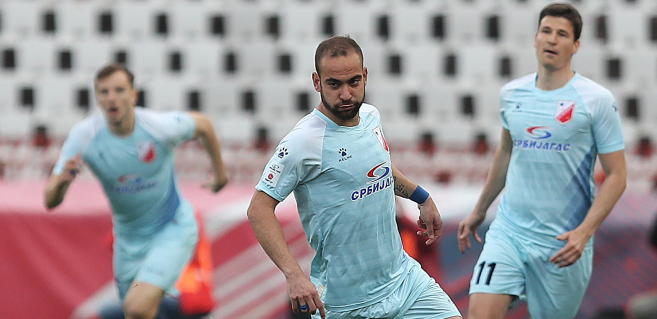 VOŠA SE MUČILA, ALI SLAVILA! Mrkaić u finišu srušio Pazarce za tri boda!