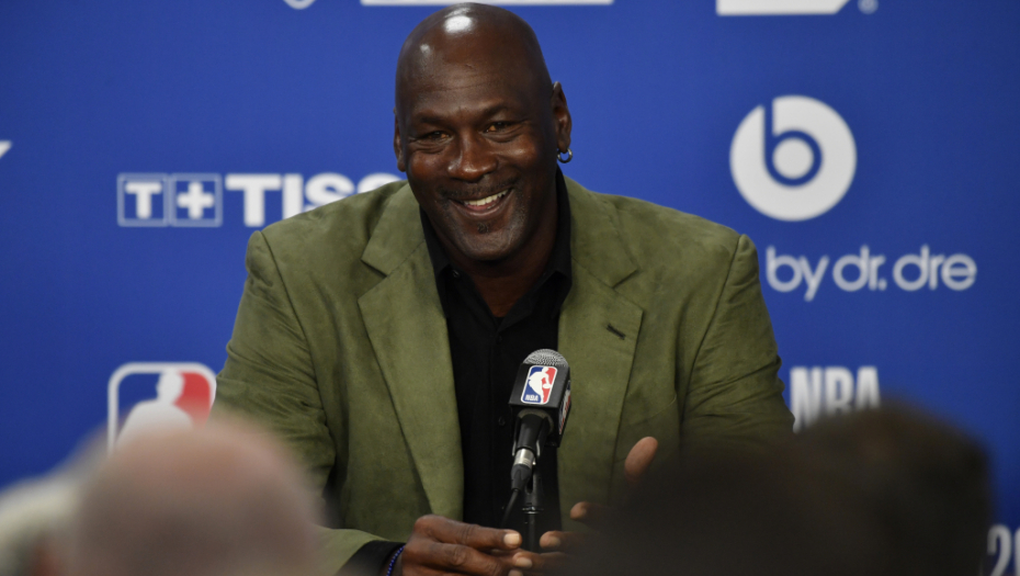 KRAJ JEDNE ERE Majkl Džordan odlučio da proda Šarlot Hornetse