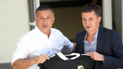 DEBITUJE NA VELIKOJ SCENI Ilić posle preuzimanja Čukaričkog pričao o planovima sa "brđanima", ali i o Zvezdi i Partizanu