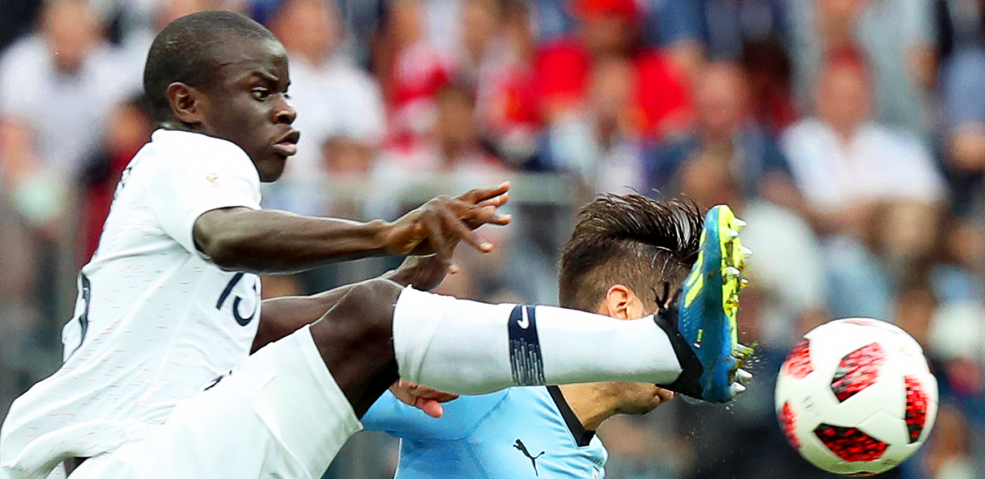 FIFA ODLUČILA De Brujne, Žoržinjo i Kante kandidati za igrača sezone