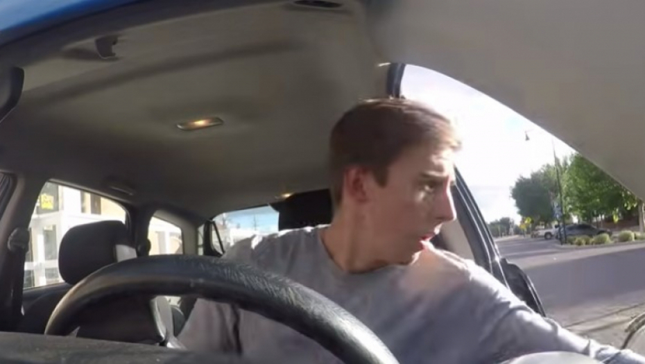 Desnom rukom uvek otvarajte vrata automobila, evo i zbog čega