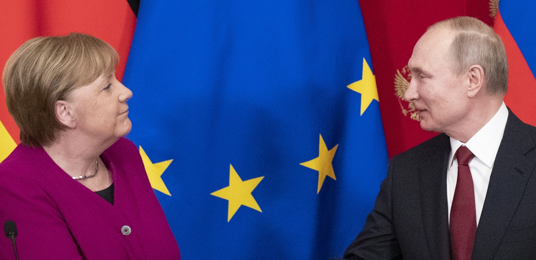 "TREBA DA MISLIMO NA DAN POSLE!" Merkelova se probudila iz penzije i progovorila o Putinu, cela Evropa je na udaru!