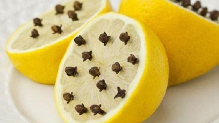 BEZ SKUPIH I OTROVNIH PREPARATA! "Ubijte" muve sa tri limuna