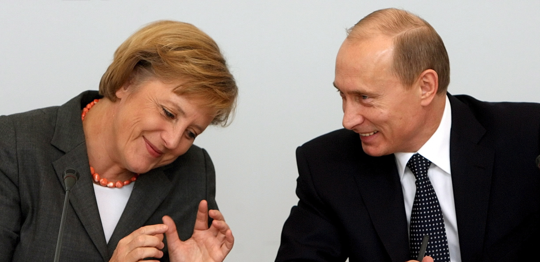 RAZGOVOR TRAJAO GOTOVO TRI SATA Otkriveno o čemu su pričali Merkel i Putin!