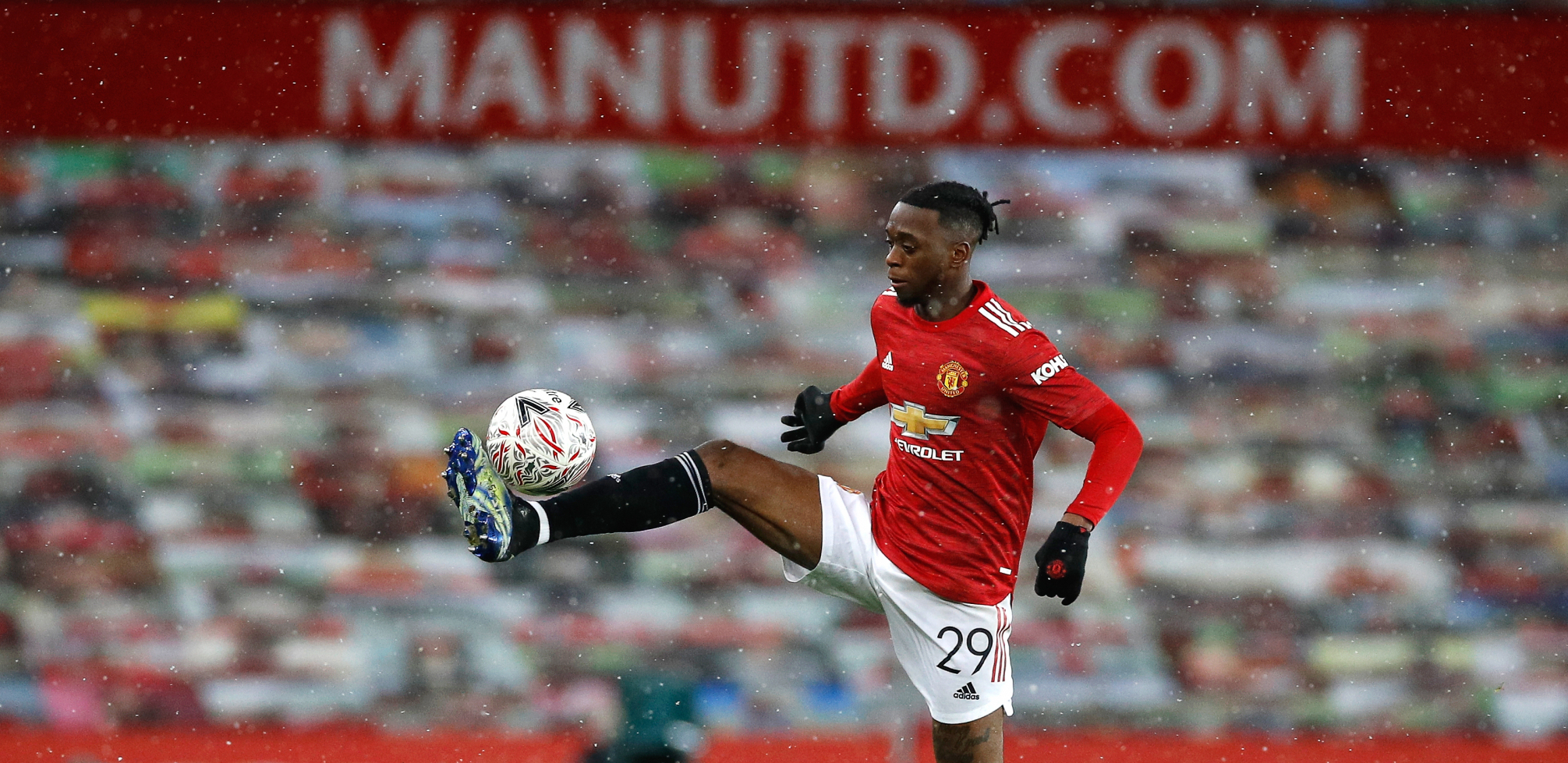 ZVEZDA MANČESTERA PRED ZATVOROM Oduzeli mu dozvolu, on seo u auto, pa napravio još veći ršum