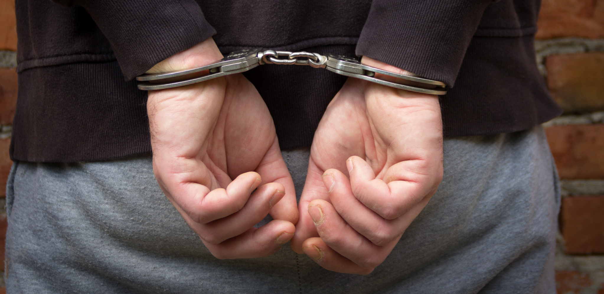 POLICIJA ZAPLENILA OKO KILOGRAM AMFETAMINA Uhapšen osumnjičeni S.V. (44) iz Crvenke