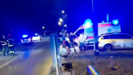 UŽASNA TRAGEDIJA KOD VELIKOG GRADIŠTA Poginuo tinejdžer (18) u stravičnom sudaru mopeda i BMW-a!