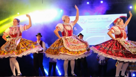OTVOREN "INTERETNO" FESTIVAL U SUBOTICI Gradonačelnik Stevan Bakić poželeo učesnicima mnogo uspeha!