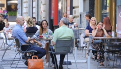 SPAVAĆEMO DUŽE Pred nama je najduži vikend u godini, jedan čas se pojavljuje dva puta!