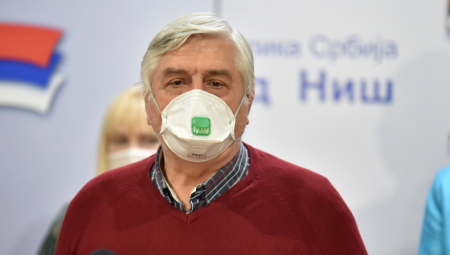 "PROSLAVE NOVE GODINE NA TRGOVIMA BI IMALE LOŠ EFEKAT"  Dr Tiodorović: Nema opuštanja!